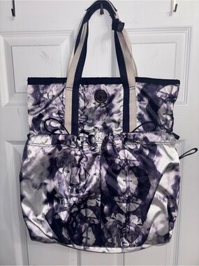 lululemon athletica flow and go Tote